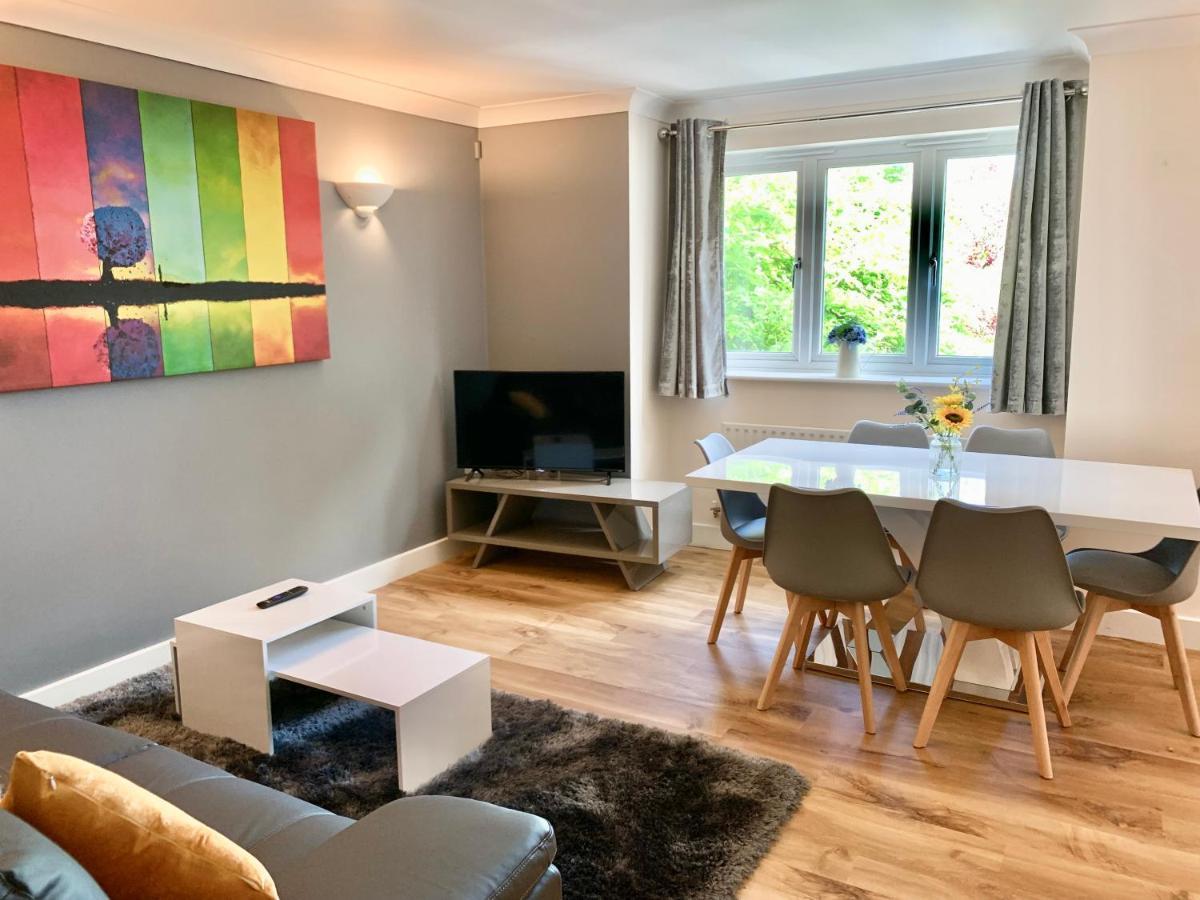 An Entire 2Beds, 2Bathrooms, Free Wifi, Free Parking, Risinghurst, Oxford Exterior foto