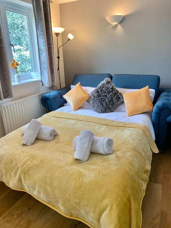 An Entire 2Beds, 2Bathrooms, Free Wifi, Free Parking, Risinghurst, Oxford Exterior foto